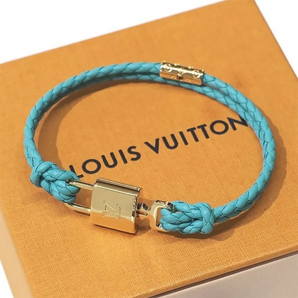 Beautiful Louis Vuitton Lock It Again Leather Bracelet! - Picture 1 of 8